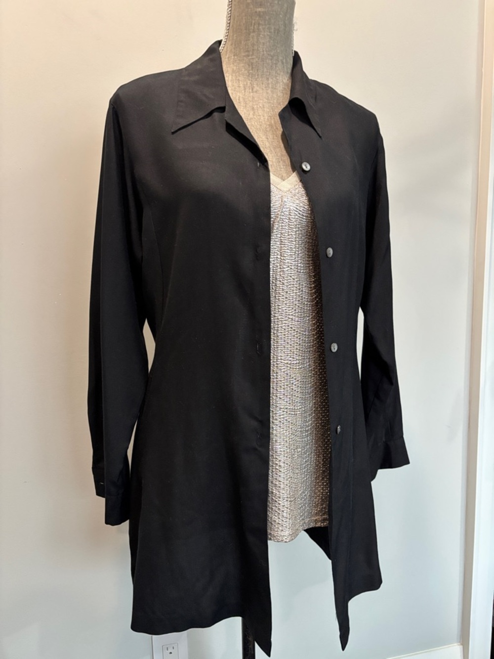 Club Monaco Black Silk Duster Jacket Blouse Longline Button Front Size Medium - Picture 6 of 16